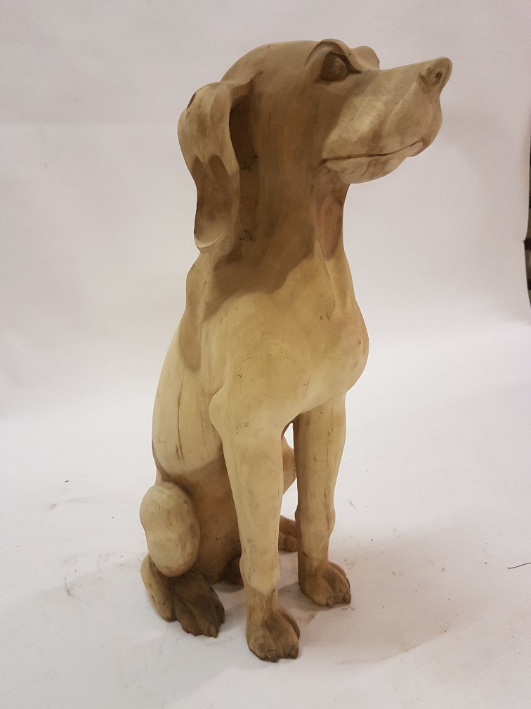 Beeld hond suar hout SDB Living Ook voor betaalbaar maatwerk!