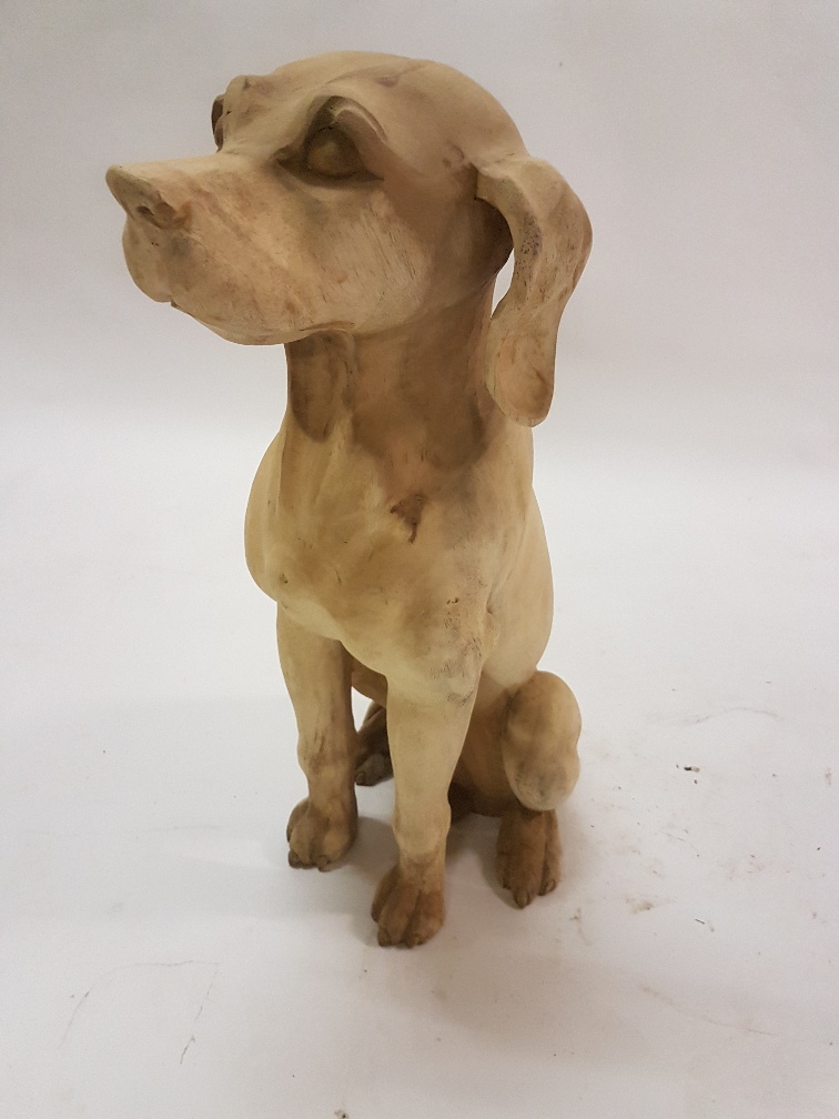 Beeld hond suar hout SDB Living Ook voor betaalbaar maatwerk!